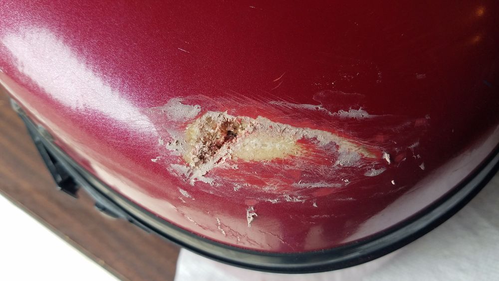 Brack cello case repair, photograph 5
