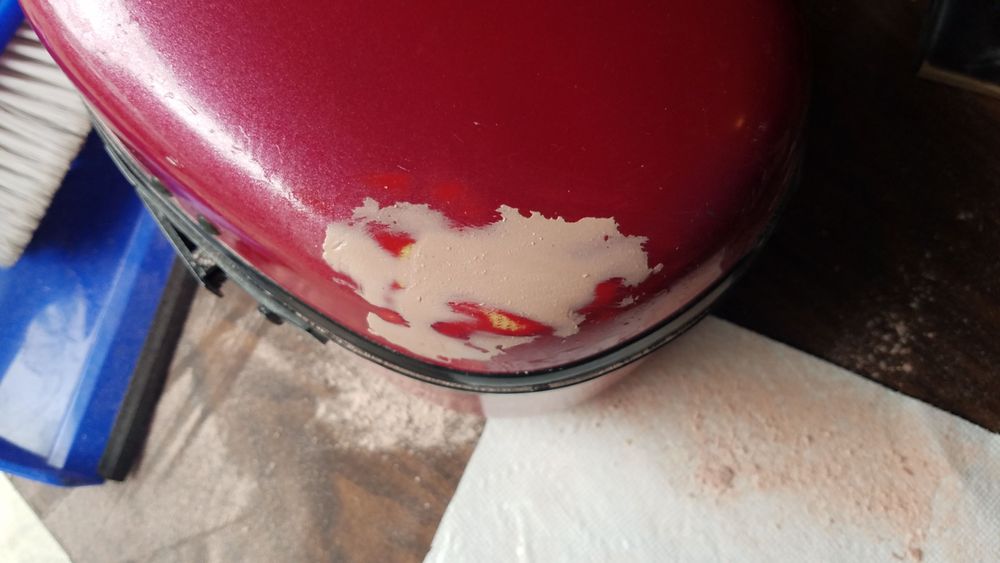 Brack cello case repair, photograph 11