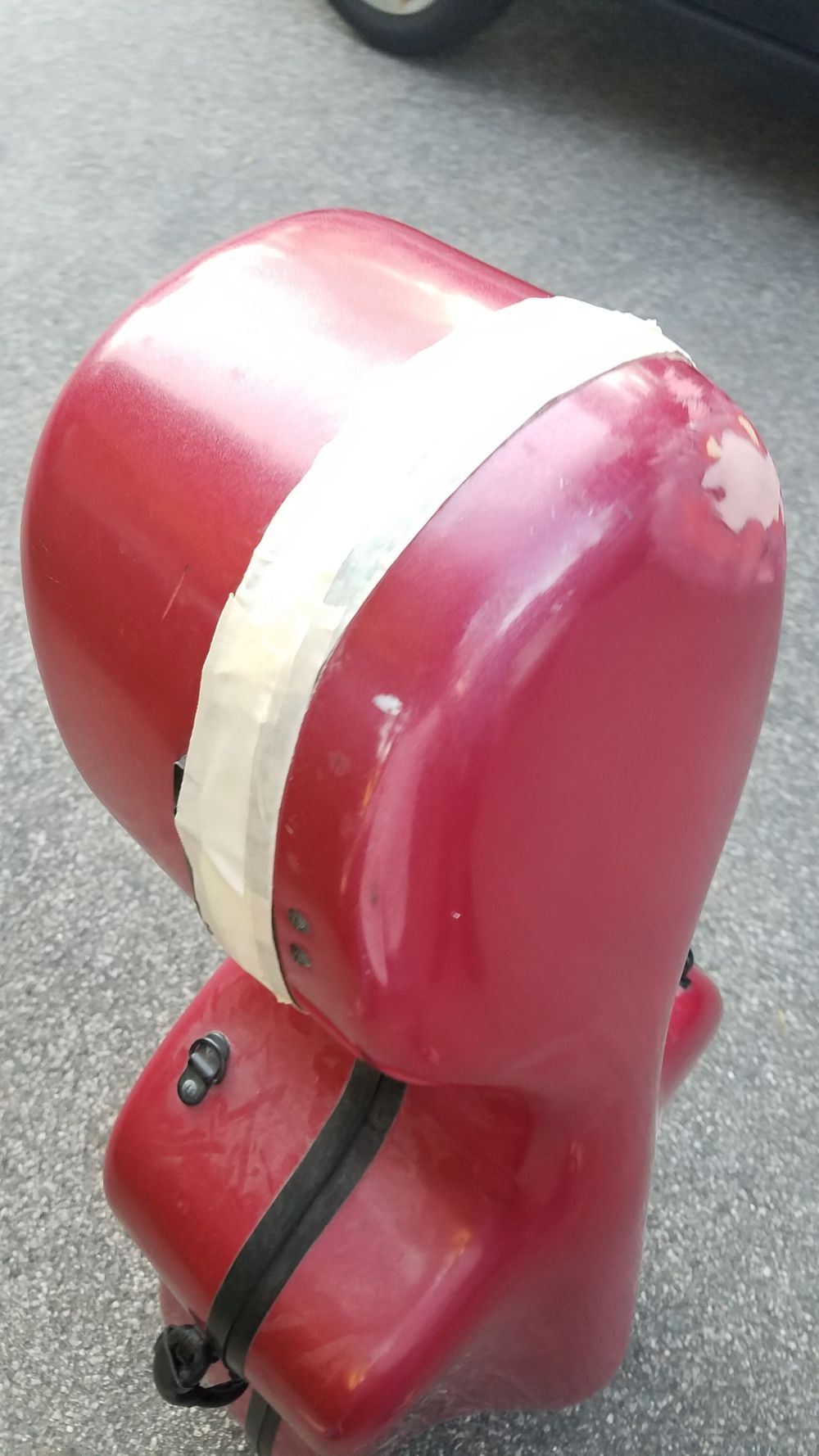 Brack cello case repair, photograph 15