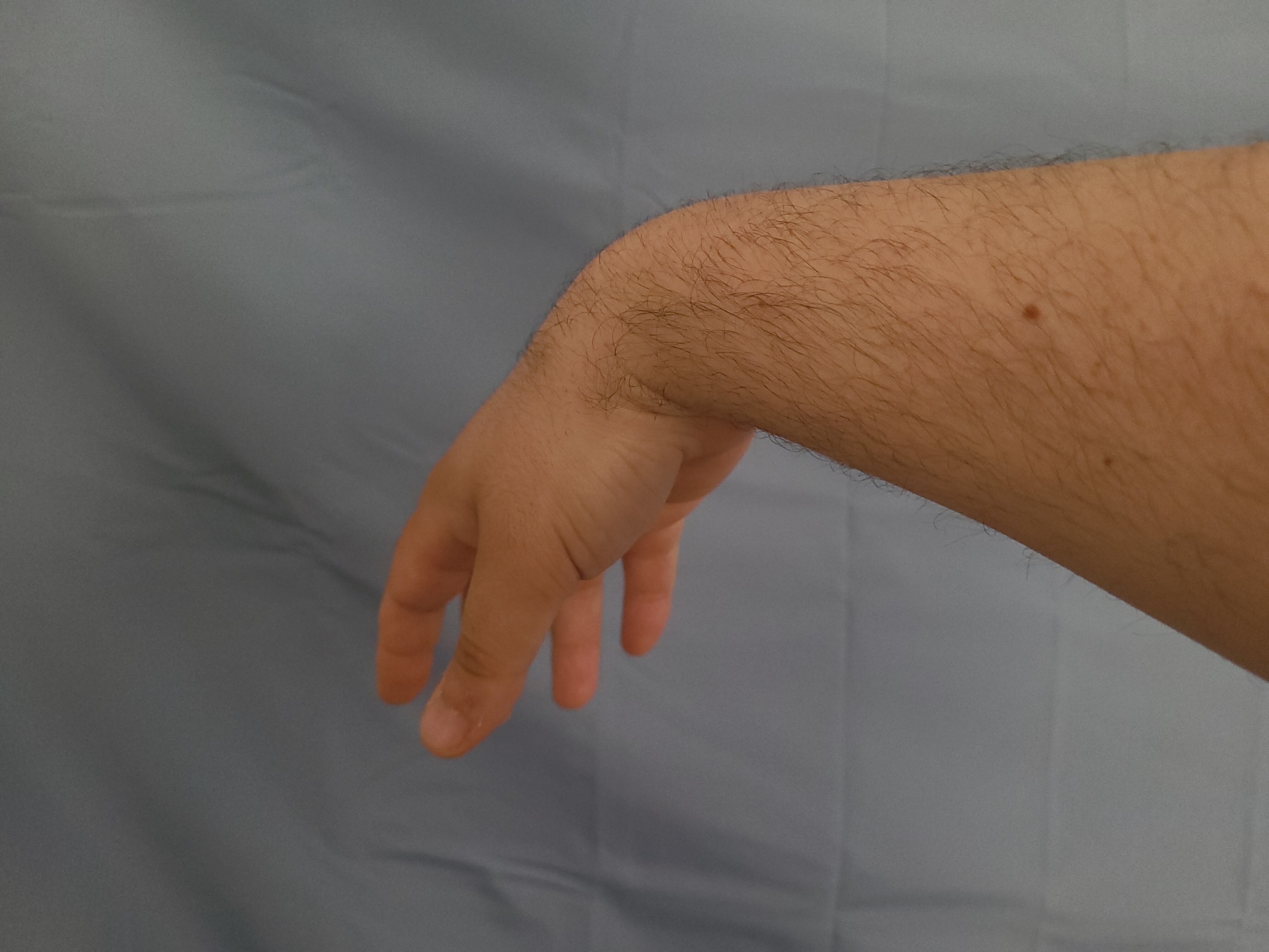 Natural finger spacing